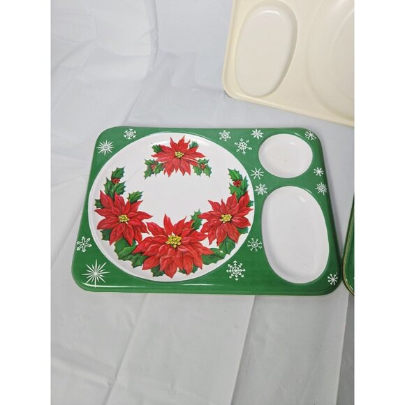 MCM Christmas Poinsettia Plastic Serving Dish Plates Set Of 8 Unmarked - Picture 2 of 3